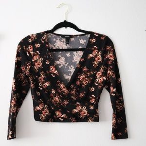 Forever 21 black long sleeve crop top